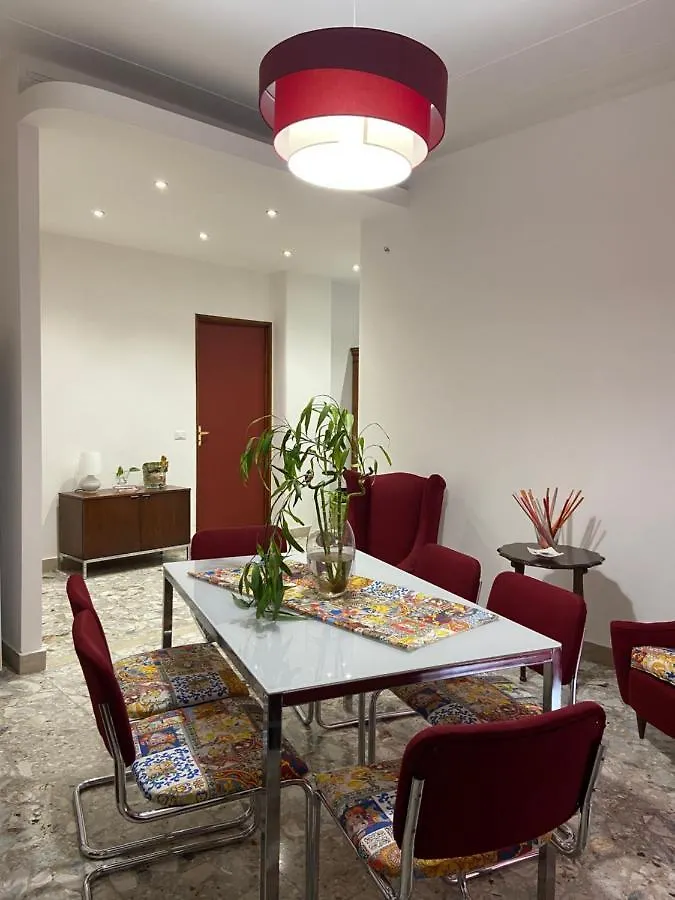 Cutapp Guest House Katania